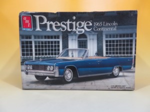 1/25 Prestige 1965 Lincoln Continental　リンカーン コンチネンタル amt